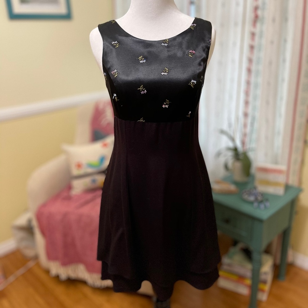 Open-Back LBD - Picture 2 of 7